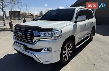 Внедорожник / Кроссовер Toyota Land Cruiser 2016 в 