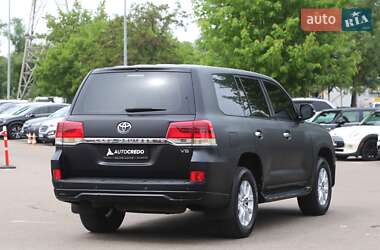 Позашляховик / Кросовер Toyota Land Cruiser 2011 в 