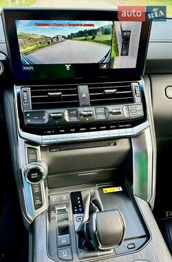 Внедорожник / Кроссовер Toyota Land Cruiser 2022 в 