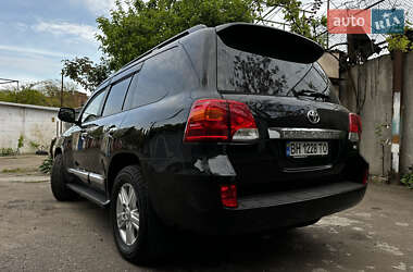 Позашляховик / Кросовер Toyota Land Cruiser 2012 в 