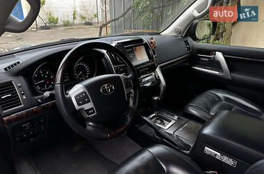 Позашляховик / Кросовер Toyota Land Cruiser 2012 в 