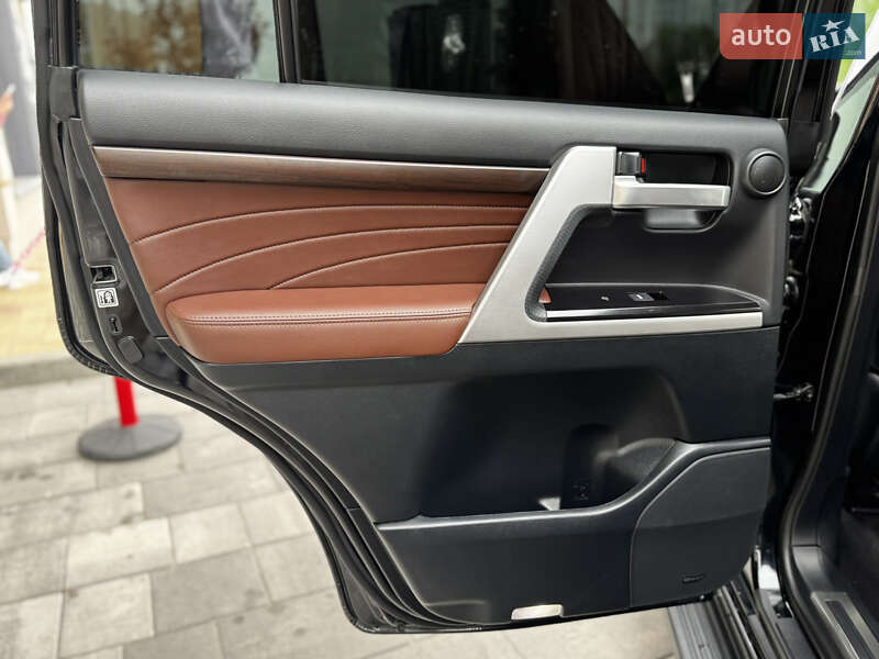 Позашляховик / Кросовер Toyota Land Cruiser 2020 в Києві