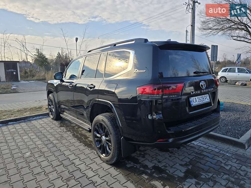Внедорожник / Кроссовер Toyota Land Cruiser 2022 в Иршаве