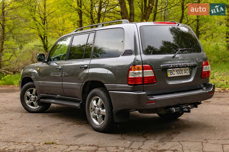 Позашляховик / Кросовер Toyota Land Cruiser 2006 в Трускавці фото 8 Позашляховик / Кросовер Toyota Land Cruiser 2006 в Трускавці