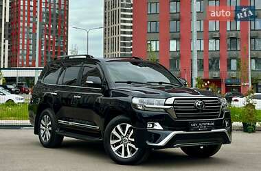 Внедорожник / Кроссовер Toyota Land Cruiser 2017 в Киеве
