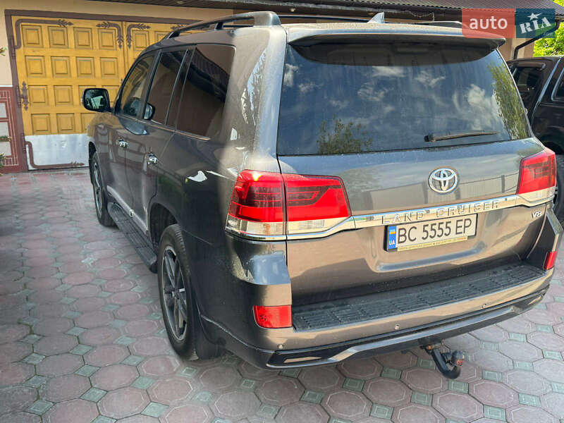 Внедорожник / Кроссовер Toyota Land Cruiser 2018 в Бродах