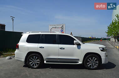 Внедорожник / Кроссовер Toyota Land Cruiser 2016 в 