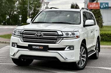 Позашляховик / Кросовер Toyota Land Cruiser 2017 в Києві