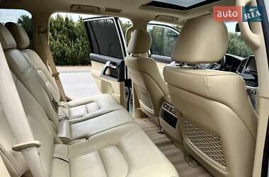 Позашляховик / Кросовер Toyota Land Cruiser 2017 в 