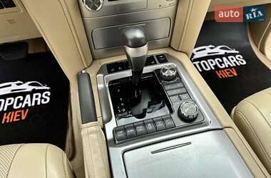 Позашляховик / Кросовер Toyota Land Cruiser 2017 в 