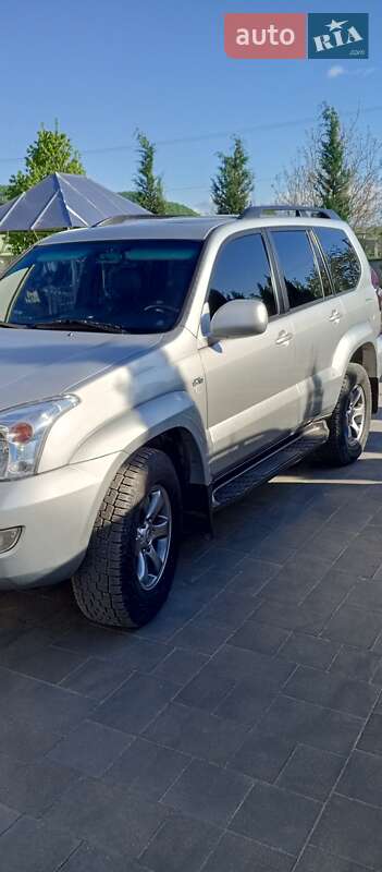 Позашляховик / Кросовер Toyota Land Cruiser 2007 в Драгово