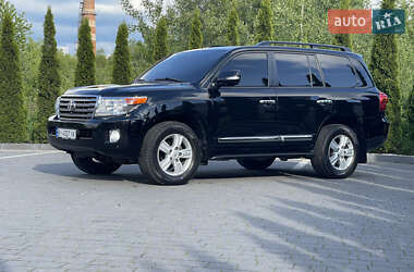 Позашляховик / Кросовер Toyota Land Cruiser 2013 в 