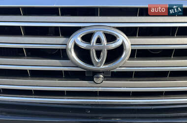 Позашляховик / Кросовер Toyota Land Cruiser 2013 в 