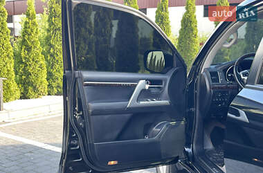 Позашляховик / Кросовер Toyota Land Cruiser 2013 в 