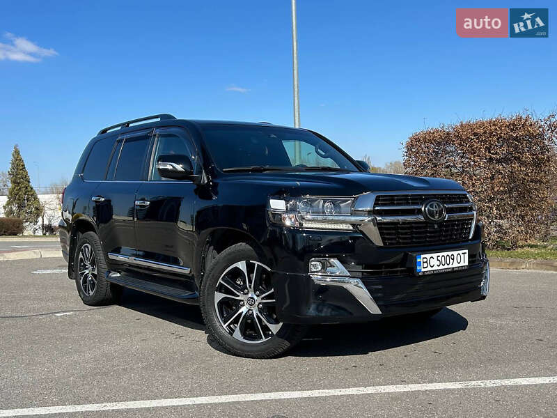 Позашляховик / Кросовер Toyota Land Cruiser 2020 в 