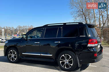 Позашляховик / Кросовер Toyota Land Cruiser 2020 в 