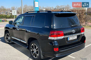 Позашляховик / Кросовер Toyota Land Cruiser 2020 в 