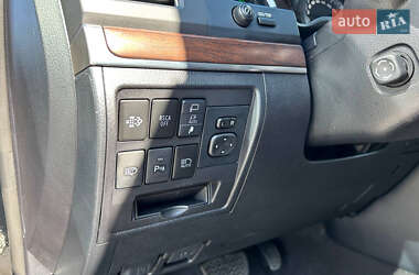 Позашляховик / Кросовер Toyota Land Cruiser 2020 в 