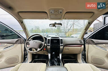 Позашляховик / Кросовер Toyota Land Cruiser 2004 в 