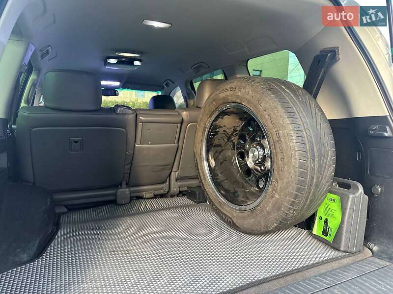 Позашляховик / Кросовер Toyota Land Cruiser 2008 в Луцьку