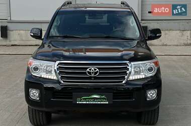 Позашляховик / Кросовер Toyota Land Cruiser 2014 в 