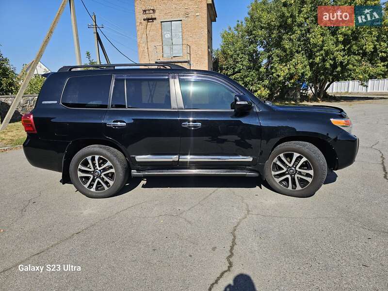 Внедорожник / Кроссовер Toyota Land Cruiser 2012 в Сквире