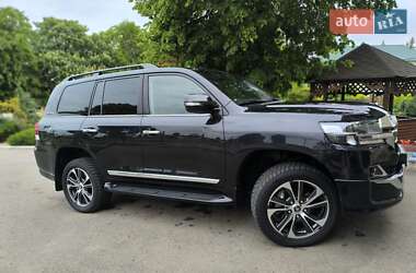Позашляховик / Кросовер Toyota Land Cruiser 2020 в 