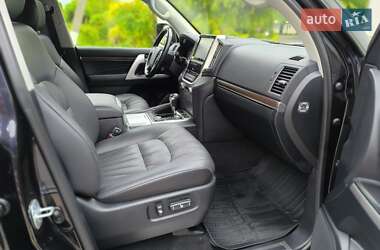 Позашляховик / Кросовер Toyota Land Cruiser 2020 в 