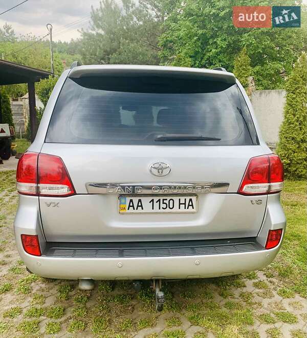 Внедорожник / Кроссовер Toyota Land Cruiser 2008 в Киеве