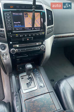 Позашляховик / Кросовер Toyota Land Cruiser 2012 в 