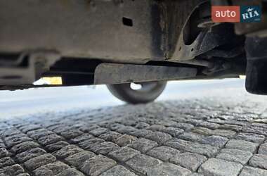 Внедорожник / Кроссовер Toyota Land Cruiser 2006 в 