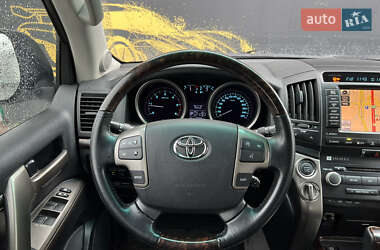 Внедорожник / Кроссовер Toyota Land Cruiser 2011 в 
