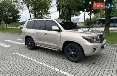 Внедорожник / Кроссовер Toyota Land Cruiser 2011 в 