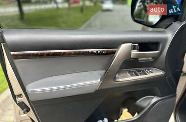 Внедорожник / Кроссовер Toyota Land Cruiser 2011 в 