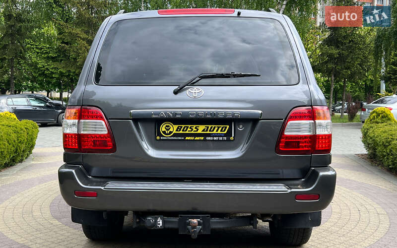 Внедорожник / Кроссовер Toyota Land Cruiser 2006 в Львове