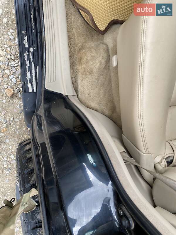 Внедорожник / Кроссовер Toyota Land Cruiser 2003 в Черновцах