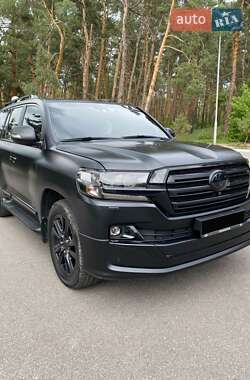 Внедорожник / Кроссовер Toyota Land Cruiser 2020 в 