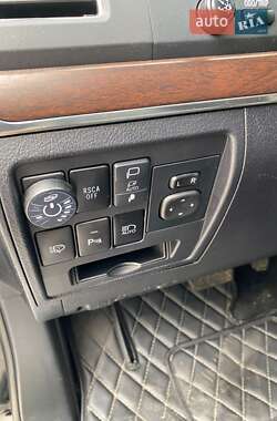 Внедорожник / Кроссовер Toyota Land Cruiser 2020 в 