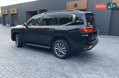 Внедорожник / Кроссовер Toyota Land Cruiser 2022 в 