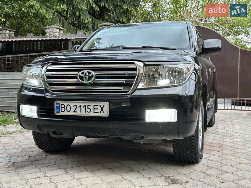 Внедорожник / Кроссовер Toyota Land Cruiser 2010 в 