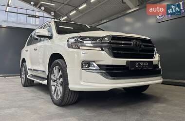 Внедорожник / Кроссовер Toyota Land Cruiser 2019 в 