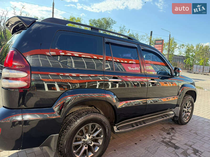 Внедорожник / Кроссовер Toyota Land Cruiser 2005 в Кривом Роге