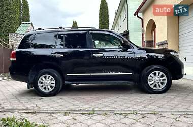 Внедорожник / Кроссовер Toyota Land Cruiser 2010 в 