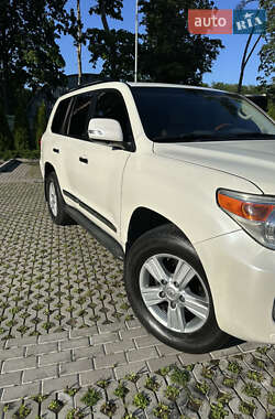 Внедорожник / Кроссовер Toyota Land Cruiser 2012 в 