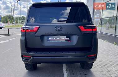 Внедорожник / Кроссовер Toyota Land Cruiser 2022 в 