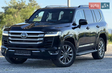 Позашляховик / Кросовер Toyota Land Cruiser 2023 в 