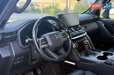 Позашляховик / Кросовер Toyota Land Cruiser 2023 в 