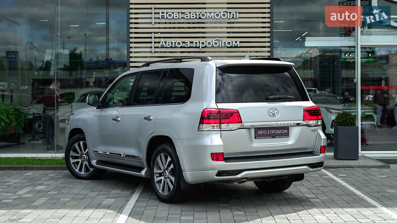 Внедорожник / Кроссовер Toyota Land Cruiser 2016 в Львове