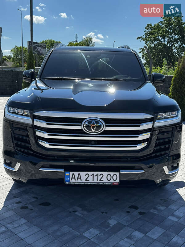 Внедорожник / Кроссовер Toyota Land Cruiser 2023 в Киеве