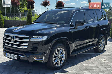 Внедорожник / Кроссовер Toyota Land Cruiser 2023 в 